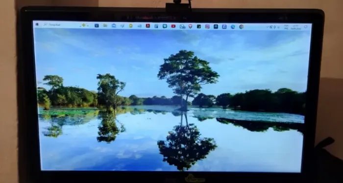Monitor AOC 22" Full Hd e2240Vwa funcionando