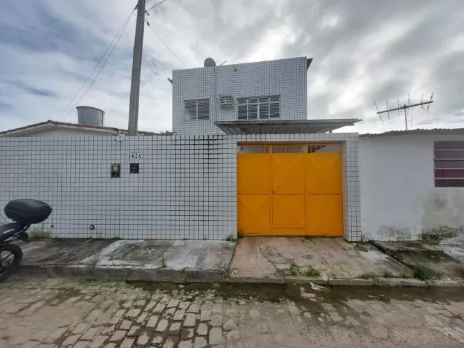 Casa 2 quartosQ (1 suíteS) para para aluguel em Engenho do Meio - Recife |