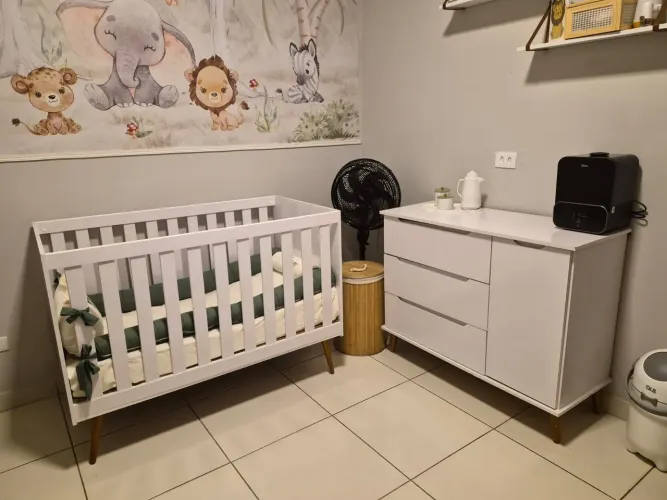 Berço e cômoda de bebe