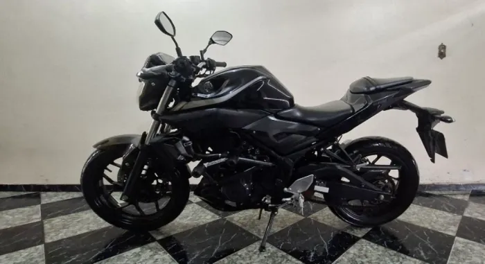Vendo motocicleta Yamaha MT-03