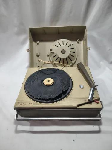 Vitrola tipo maleta Philips ( NÃO TESTADO )