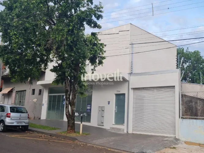 Sobrado à venda em Maringá, Jardim Imperial II, com 4 quartos, com 280 m²