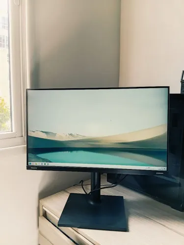Monitor Samsung Odyssey G30