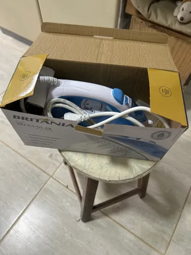 Ferro elétrico á vapor Britânia