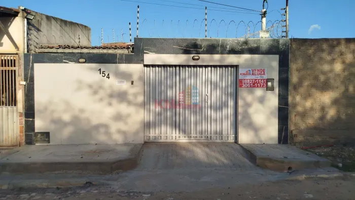 Casa com Piscina e Energia Solar no Costa e Silva 2 Quartos | Mossoró/RN.
