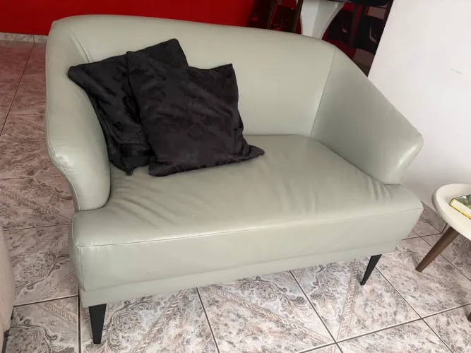 Vende-se lindas poltronas