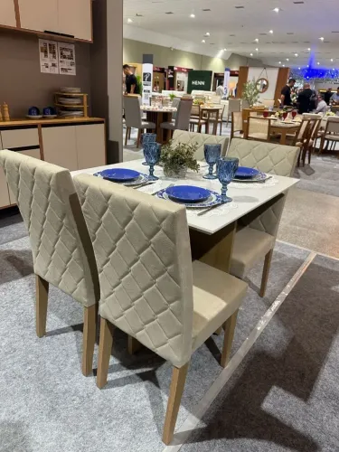 Mesa de Jantar 4 Cadeiras Helo 90x90 - Nova e embalada!!