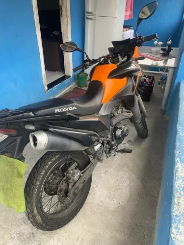 Moto muito nova