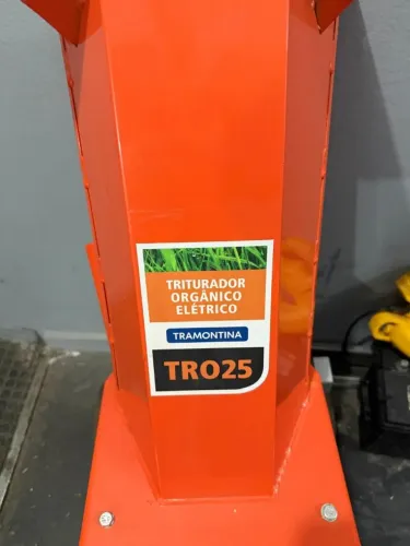 TRITURADOR DE GALHOS E FOLHAS TRAMONTINA