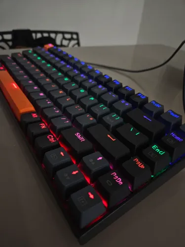 Teclado mecânico 75%