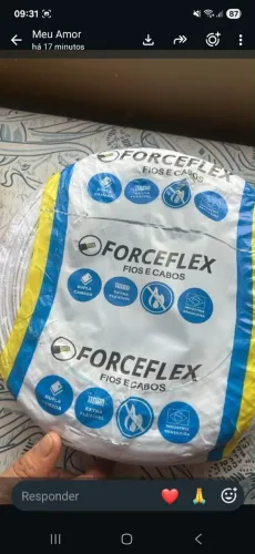 Vendo esses 2 rolos de 100 metros cada de fios paralelos
