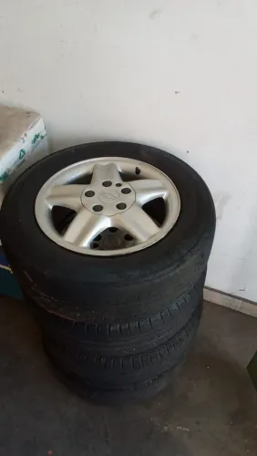 Rodas Vectra 2000 5 furos 