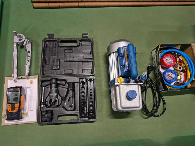 Equipamentos pra instalação de ar condicionado, com nota fiscal.