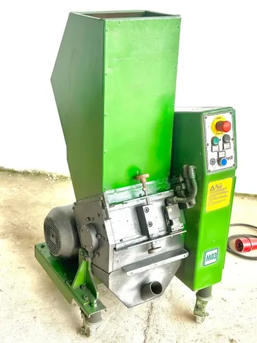 Moinho triturador plástico Rapid 300 mm facas intercaladas