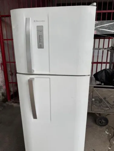 Geladeira frost free zerada funcionando perfeitamente