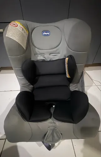 Cadeirinha automotiva infantil