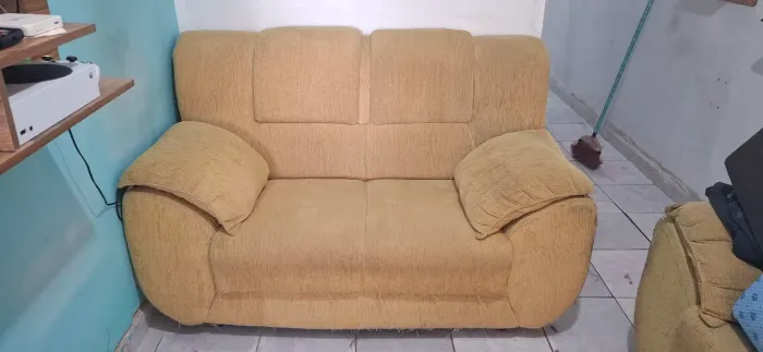 Sofa 2 lugares intacto