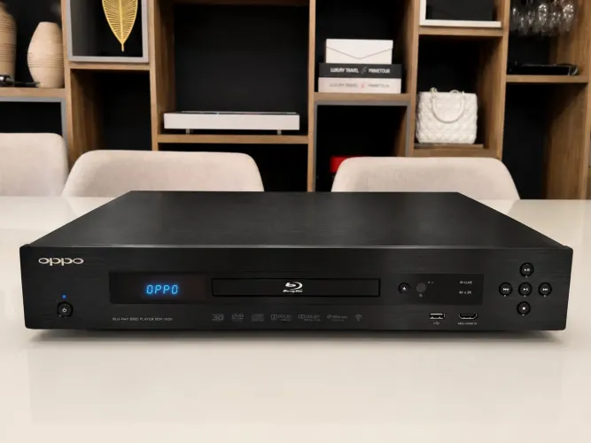 OPPO 103D Darbee Edition Home Theater Blu-ray Completo