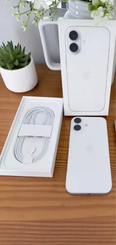 iPhone 17 branco 256 GB novo 