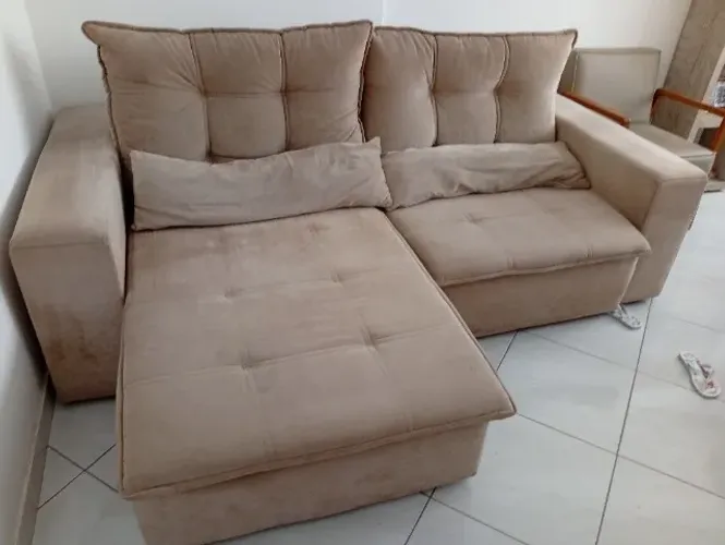 Vendo sofá retrátil muito grande (2,45 de comprimento) veja fotos .
