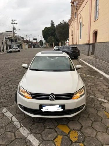Volkswagen Jetta Comfortline 2.0 T.flex 8V 4P Mec. 2013