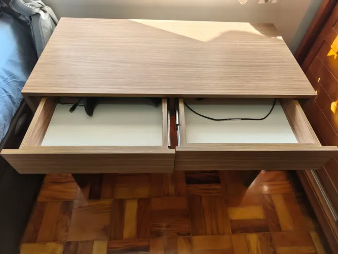 Mesa escrivaninha