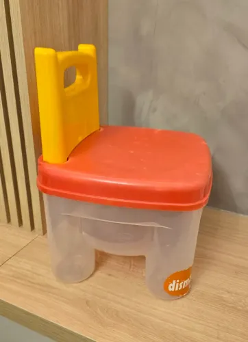 Cadeira guarda brinquedos 