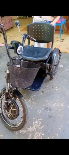 triciclo elétrico