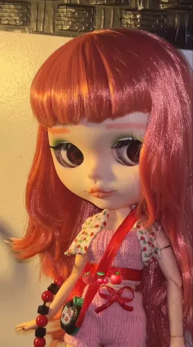 blythe doll custom ?