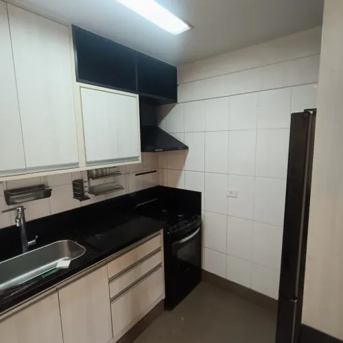 CASA EM CONDOMINIO PRÓXIMO A COMÉRCIOS! FL 31