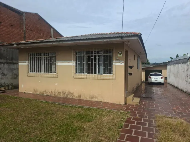 CASA A VENDA - SÍTIO CERCADO