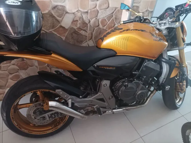 Cb 600 hornet conservada contato *