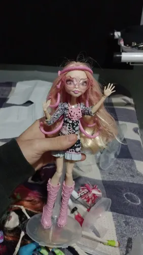 Boneca monster high vipirine