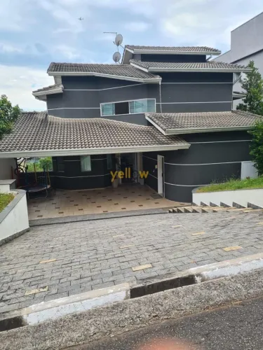 Casa em Condomínio Fechado em Condomínio Hills III - Arujá, SP