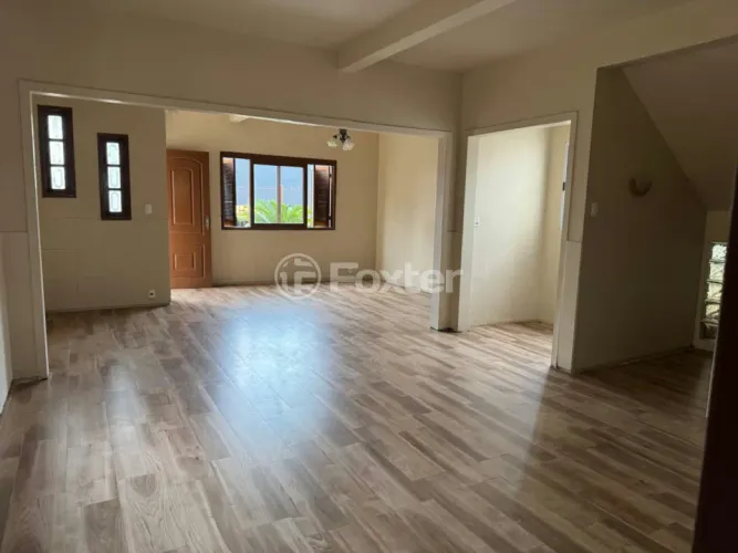 Casa à venda Rua Japeju, Arquipélago - Porto Alegre