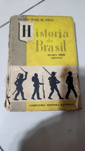 Livro de história antigo do ano 1955