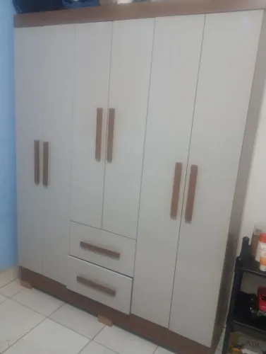Guarda roupa semi novo... 2 meses de uso