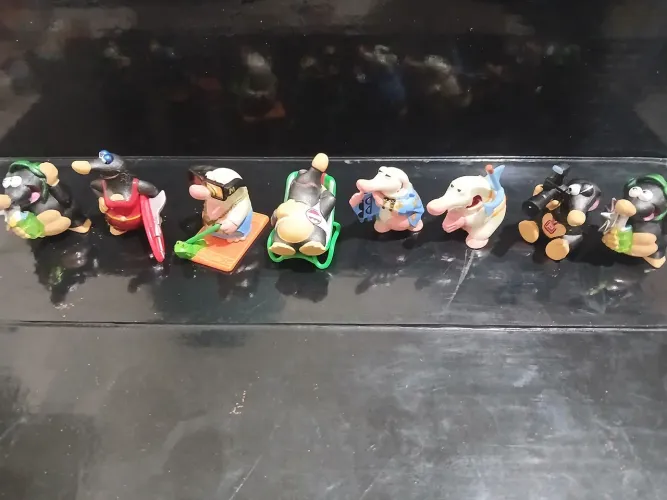Lote toupeiras kinder ovo