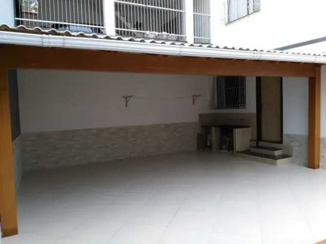 Apto com entrada independente e 2vaga de garagem