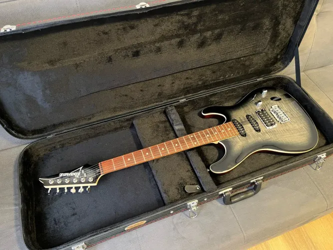 Guitarra Ibanez Super Strato HSS SA 260FM TGB