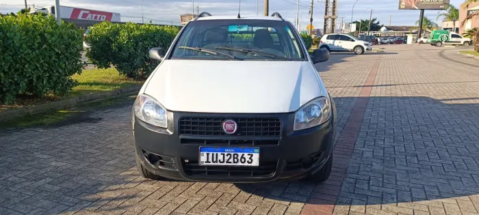 Fiat Strada Working 1.4 MPI Fire Flex 8V CD 2013