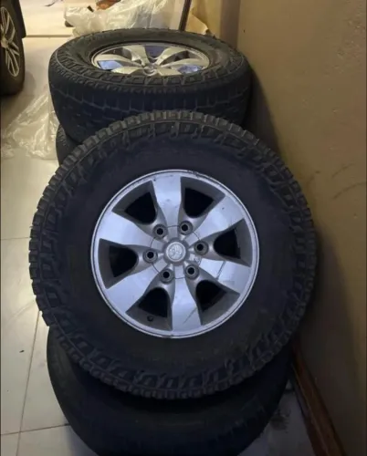 Rodas Hilux aro 16