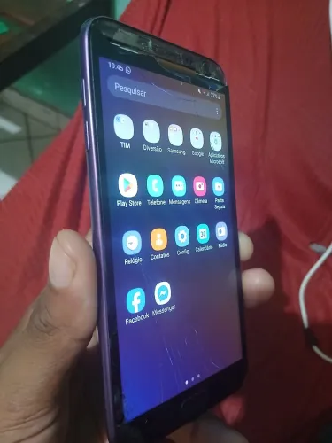 Samsung J4 tela quebrada