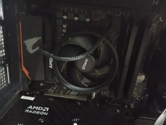 Ryzen 5 5500 Aorus B550 16gb