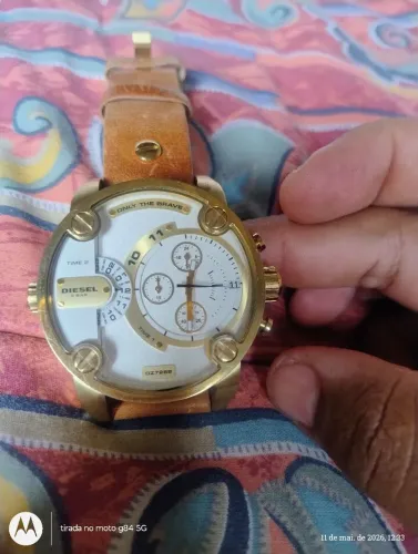 Relógio Diesel Little Daddy DZ7288 Original - Dourado - Presença e Estilo