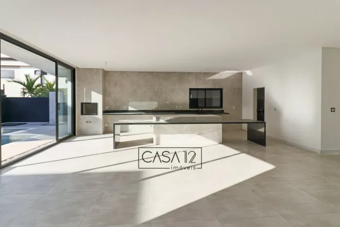 Sobrado com 4 quartos à venda, 435 m² por R$ 6.500.000 - Urbanova - São José dos Campos/SP
