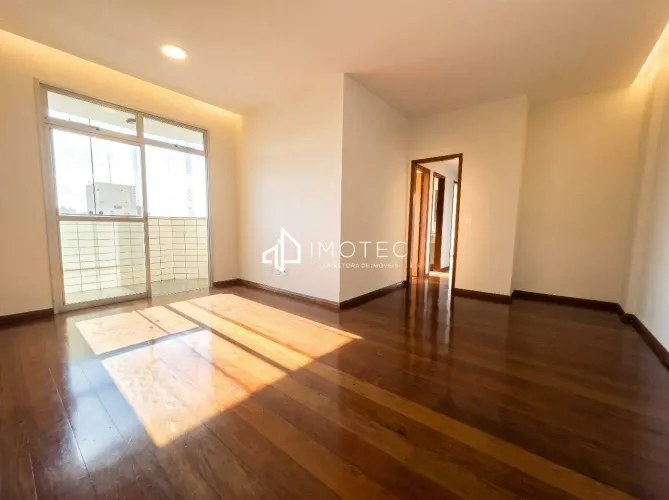 Apartamento à venda, 3 quartos, 1 suíte, 1 vaga, Santo Agostinho - Belo Horizonte/MG