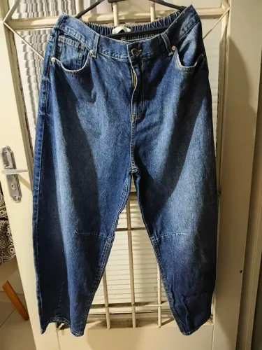 Calça jeans feminina estilosa