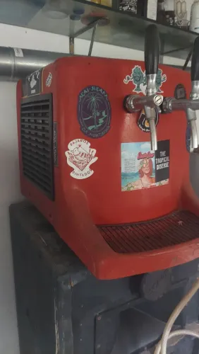 Chopeira Elétrica Small 50L/h Vermelha - 2 Torneiras italianas