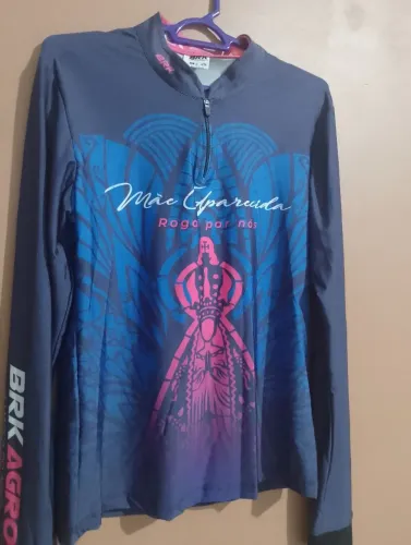 Camiseta manga cumprida com fator UV 50